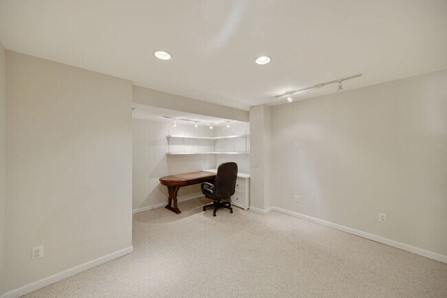 Building Photo - 12819 Huntercreek Rd