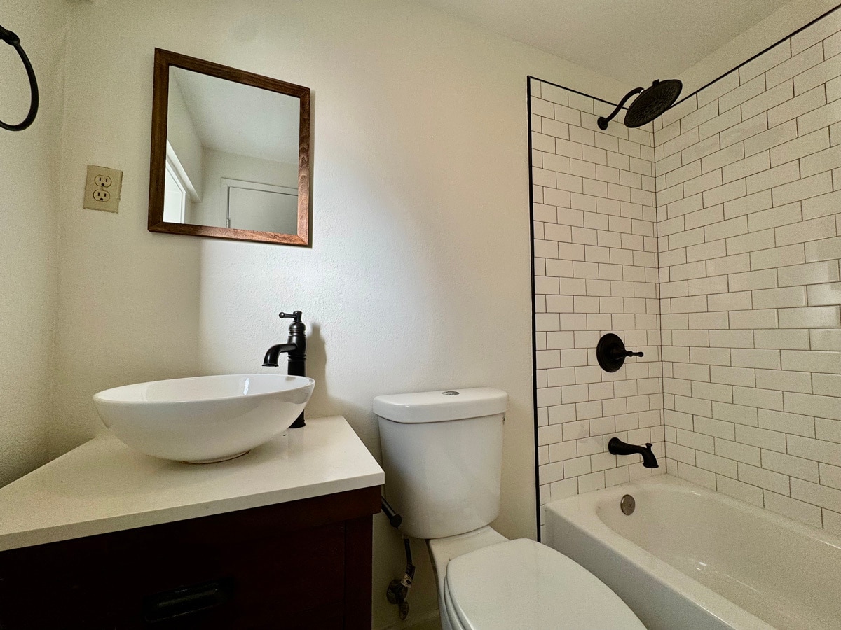 Building Photo - 1054 24th St