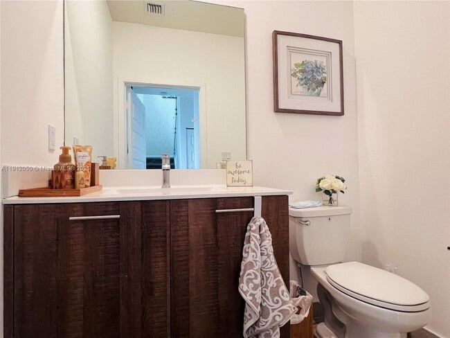 Building Photo - 4670 NW 84th Ave