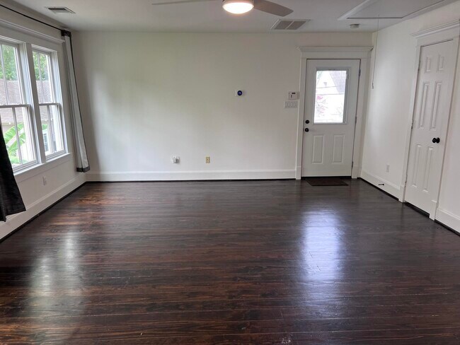Building Photo - 1436 Heights Blvd