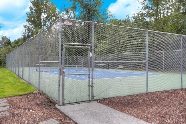 Tennis Court/ and Basketball Court - 4647 W Lake Sammamish Pkwy SE