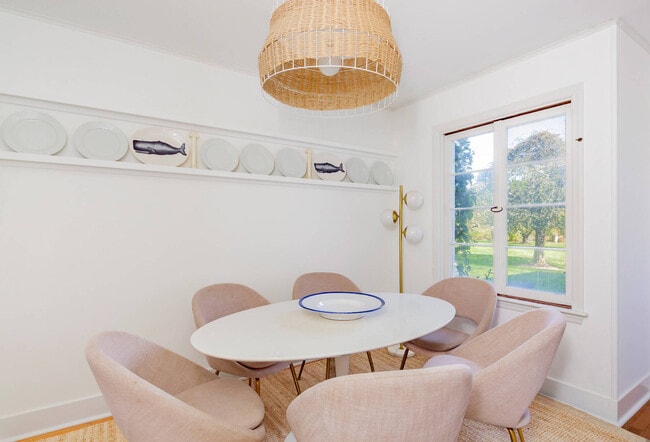 Building Photo - 72 Davids Ln