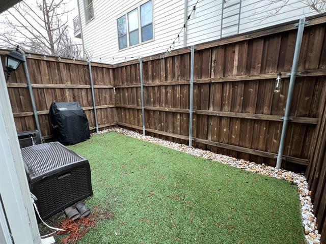 Building Photo - 3918 Holland Ave