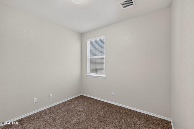 Building Photo - 12621 Cono Norte Dr