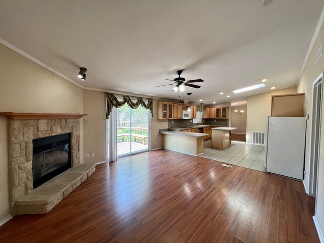 Building Photo - **APPLICATION RECEIVED** Live Large in This Beautiful Adkins Retreat!