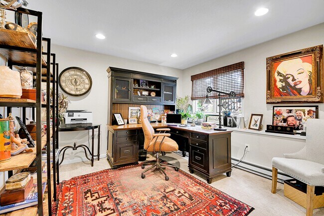 Building Photo - 30573 Sun Creek Dr