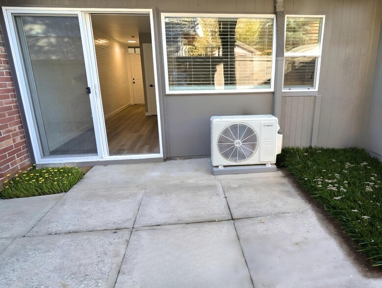 Building Photo - 8805 14TH AVE S APT 6