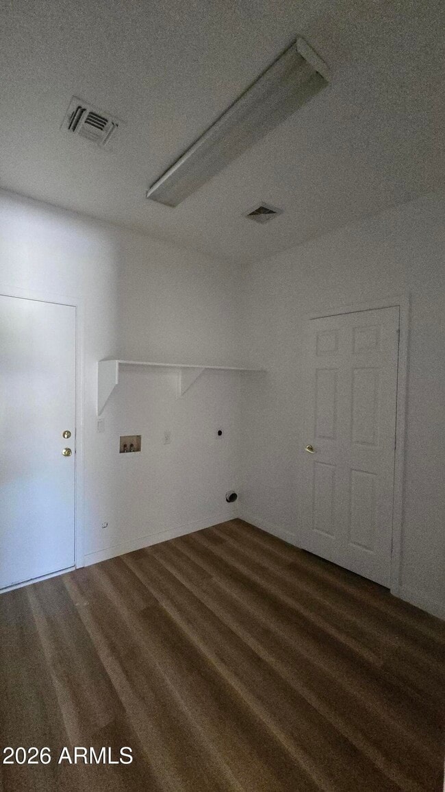 Building Photo - 1693 E Ebony Pl