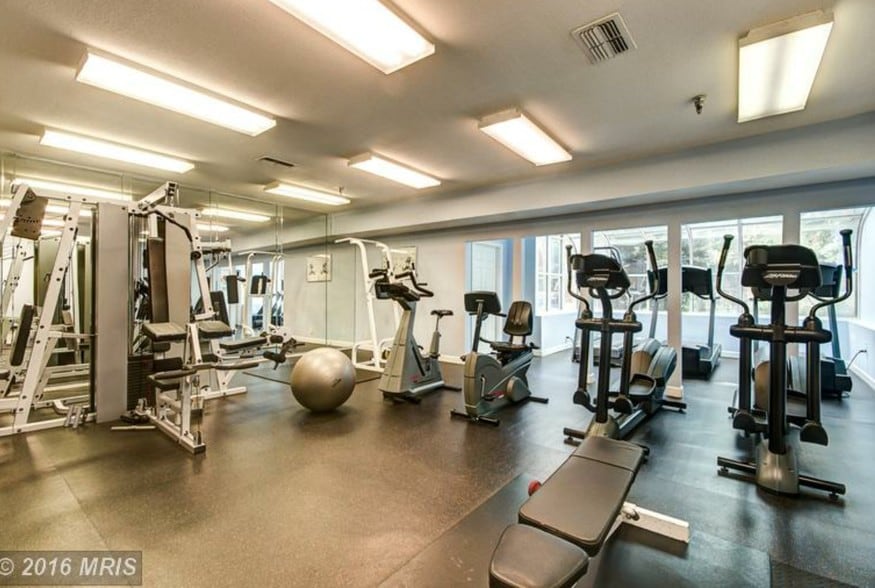 Building Photo - 3309 Wyndham Cir