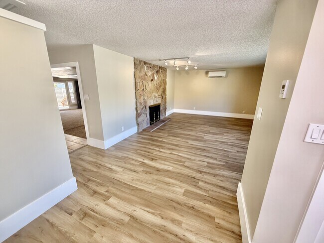 Building Photo - 3490 S Pk Mdws Cir