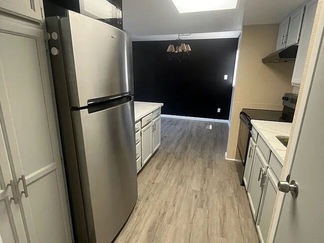 Building Photo - Private 2 Bedroom ADU with Fenced Yard