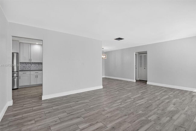 Building Photo - 7613 NW 67th Ave