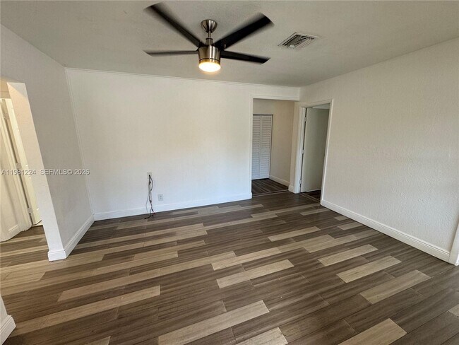 Building Photo - 1025 NW 7th Ave