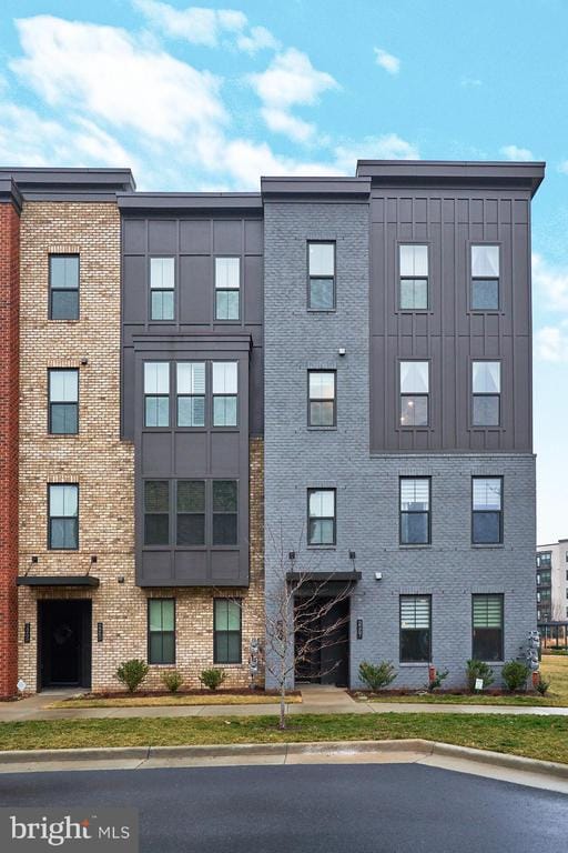 Building Photo - 2269 Woodland Gap Terrace