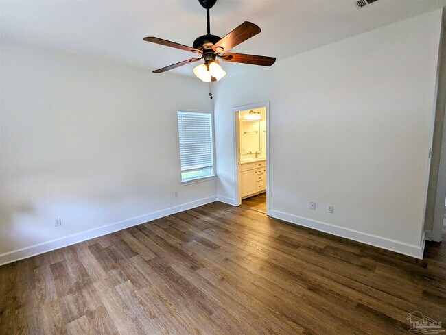Building Photo - 811 N Tarragona St
