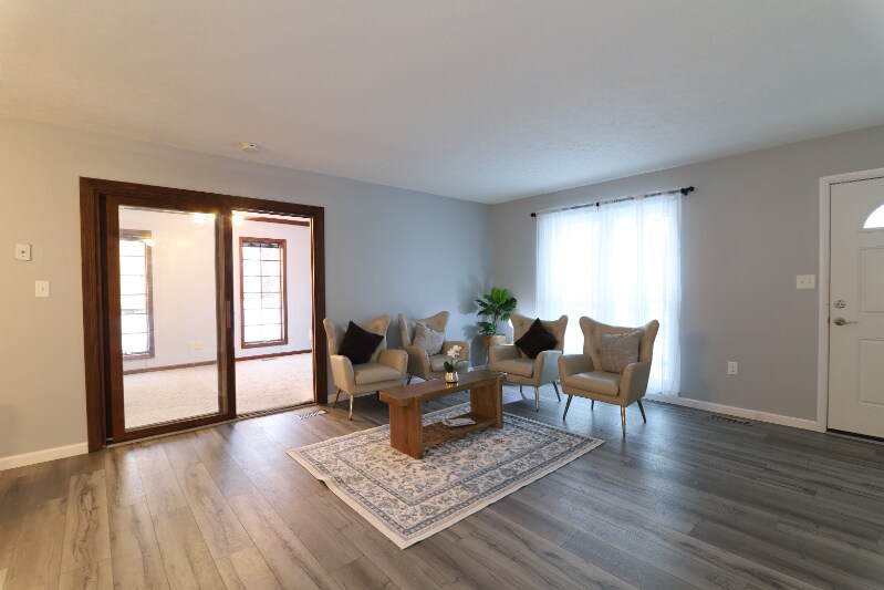 Building Photo - 355 Chadwick Pl