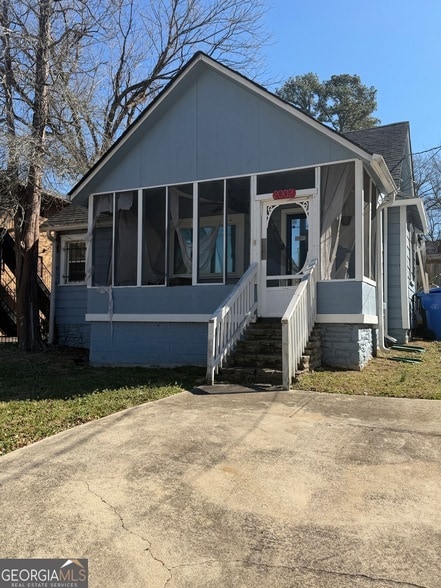 Building Photo - 2002 Chicago Ave NW