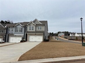 Building Photo - 6652 Parson St