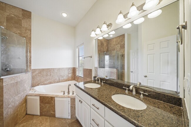 Building Photo - 1402 Wheeler Ave