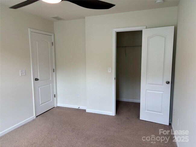 Building Photo - 78123 Rillstone Dr