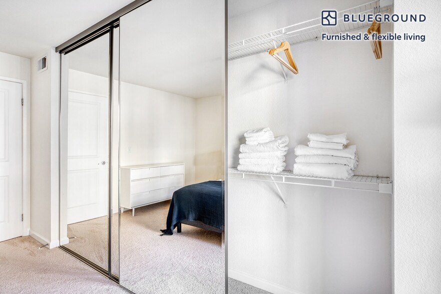 Building Photo - 1220 N Fair Oaks Ave