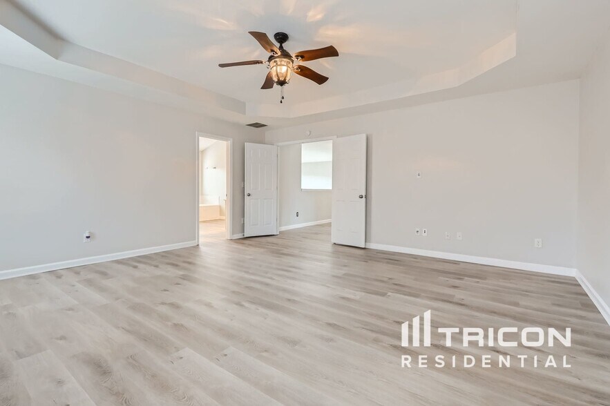 Building Photo - 7259 Madison Cir