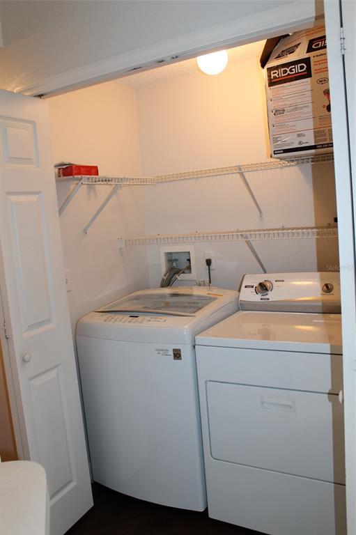 Building Photo - 550 Cranes Way