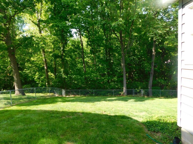 Building Photo - 2833 Hilly Haven Ct