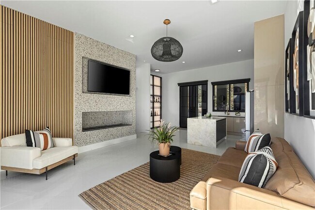 Building Photo - 3600 Lower Roswell Rd