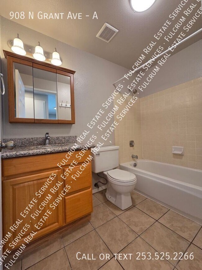 Building Photo - 908 N Grant Ave