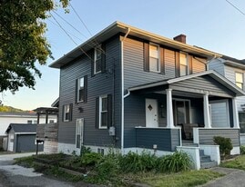 Building Photo - 148 E Elm St