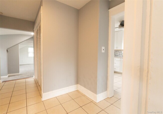 Building Photo - 218 N Midland Ave