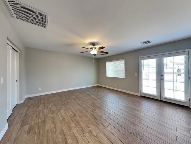 Building Photo - 1211 W Elna Rae St