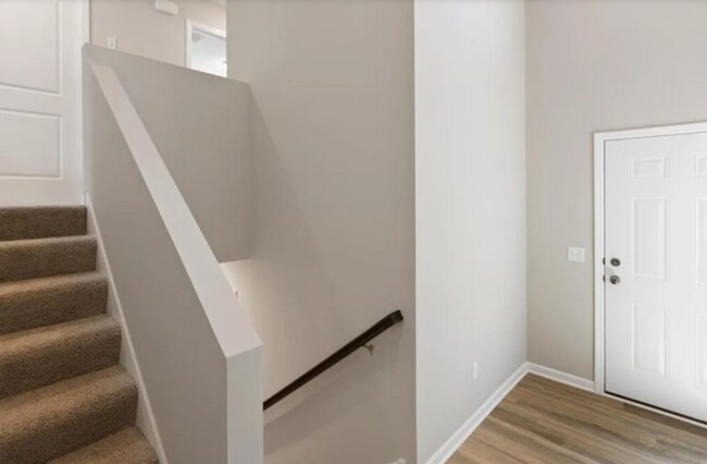 Building Photo - 3214 Kady Ave NE