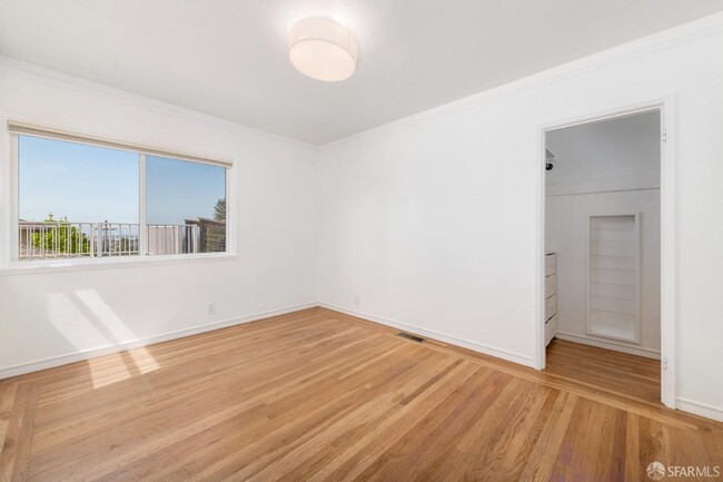 Building Photo - 3319 Herrier St