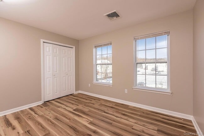 Building Photo - 1 Lexington Way