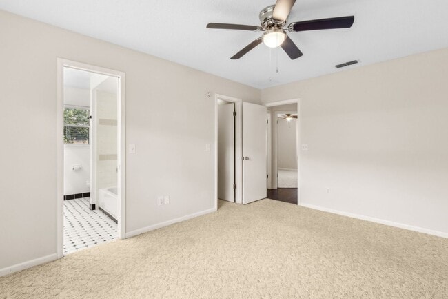 Building Photo - Charming 3BR/2BA Home on Amelia Island – Close to Everything!