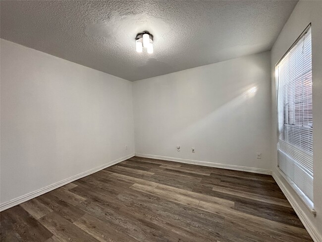 Building Photo - 7206 S Gessner Rd