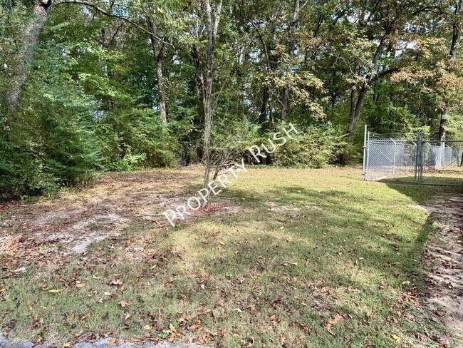 Building Photo - 6018 Champion Rd