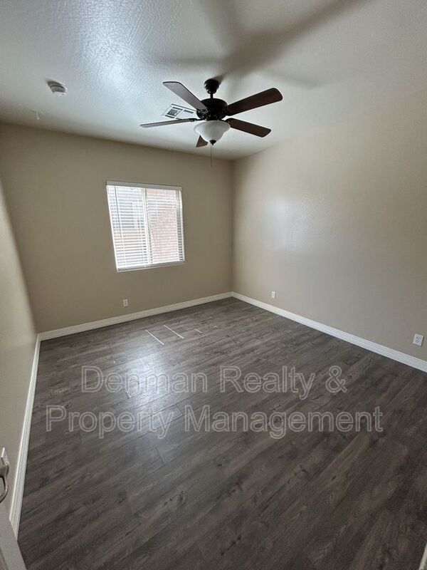Building Photo - 4843 S Brice