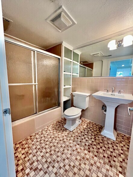 Bathroom 105 - 1045 E 10th St