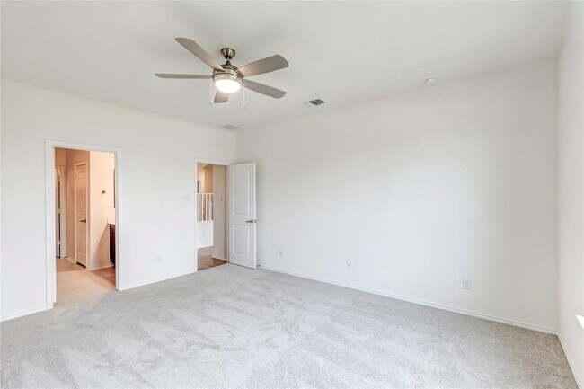 Building Photo - 1717 River Plateau Dr