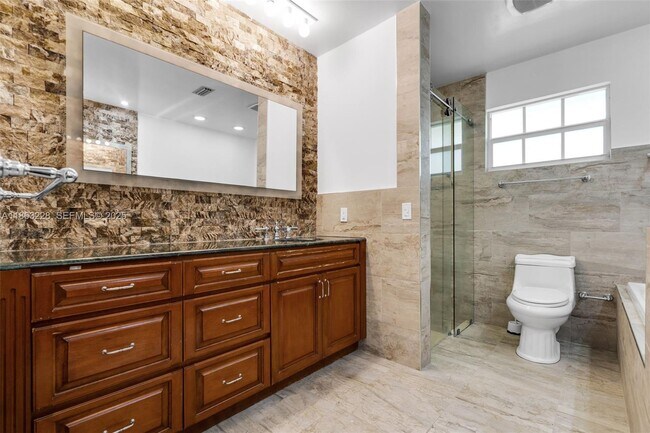 Building Photo - 7210 W Troon Cir