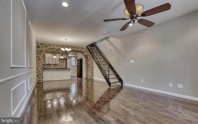 Building Photo - Amazingly renovated 3bd 2.5bth rarely avai...