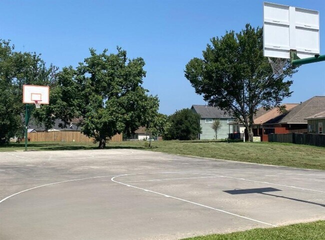 Building Photo - 14876 Cetus Ct