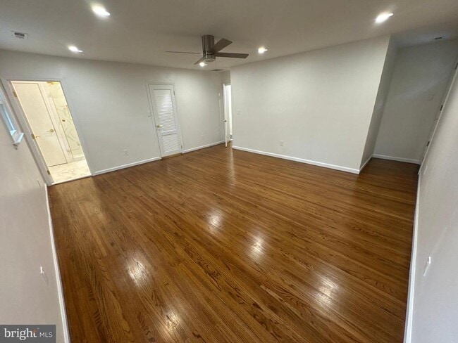 Building Photo - 355 Cherry Hill Blvd