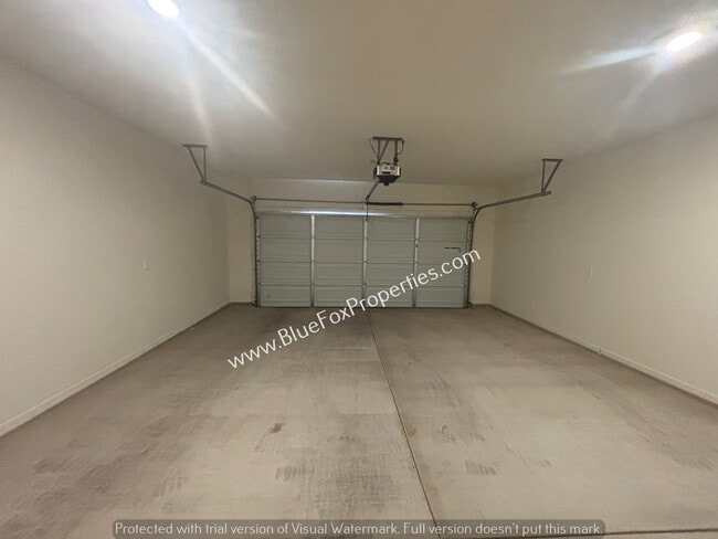 Building Photo - 4864 E Julian Wash Dr