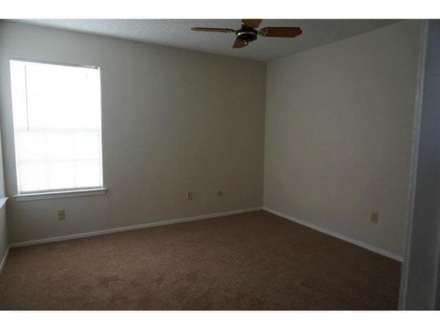 Building Photo - 333 Melrose Dr