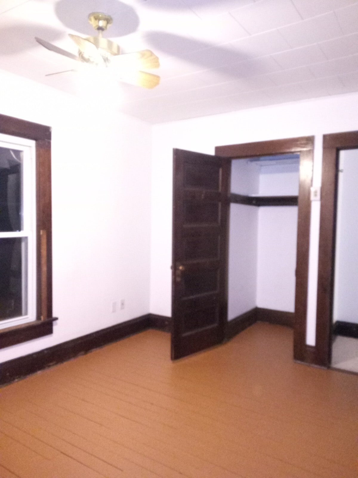 Building Photo - 364 S 10th St