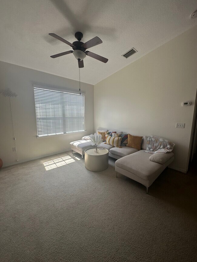 Building Photo - 9137 Moonlit Meadows Loop